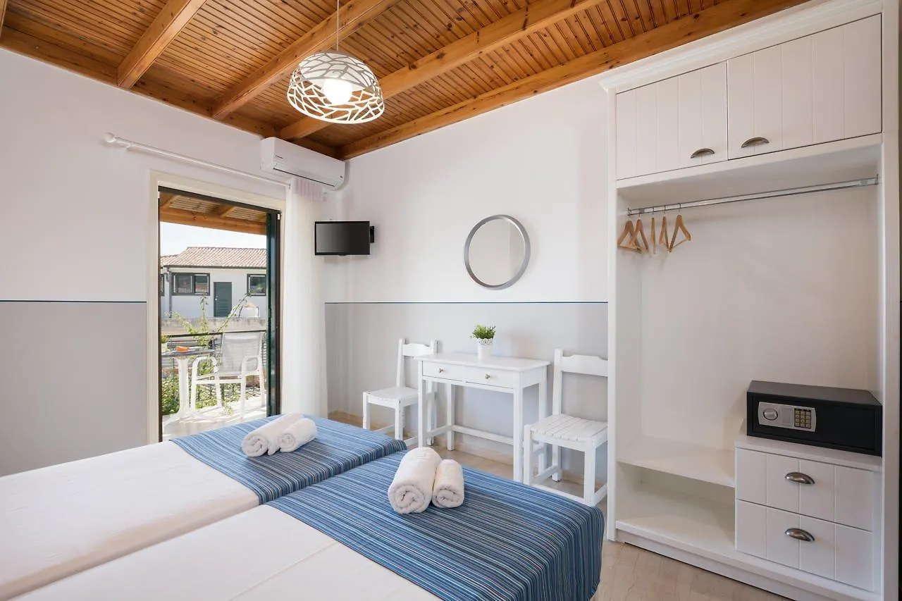 Aparthotel Bella Vista Studios And Apartments Lixouri