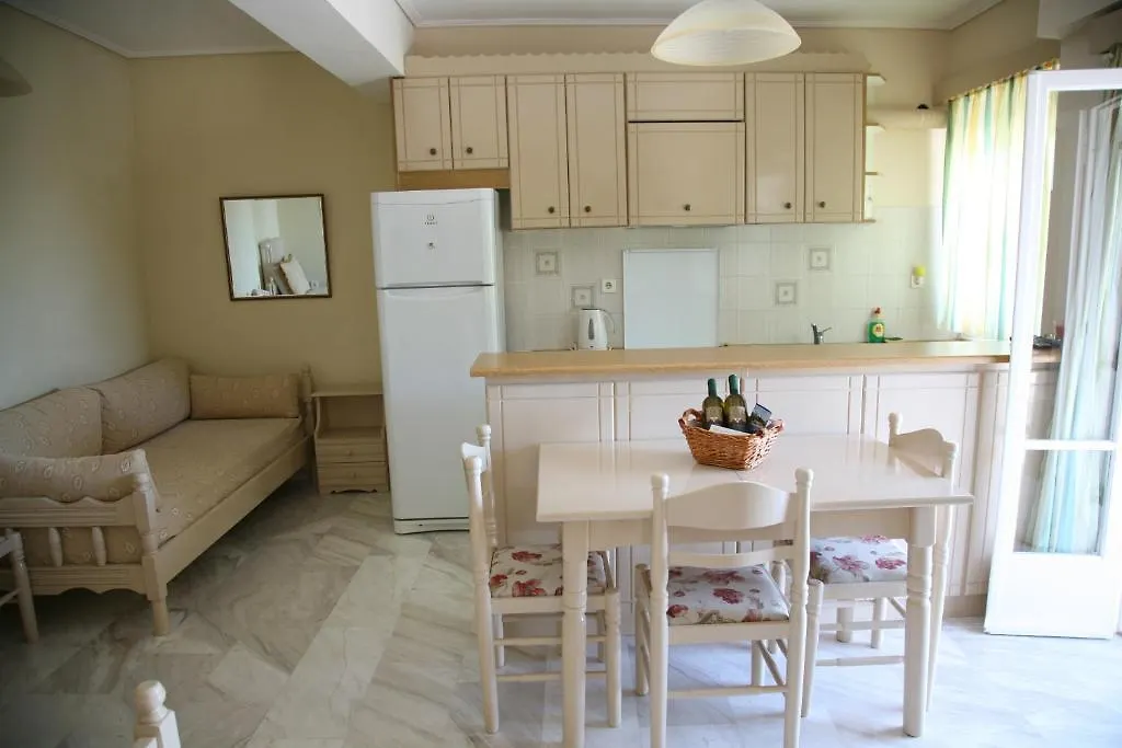 Bella Vista Studios And Apartments Lixouri Aparthotel